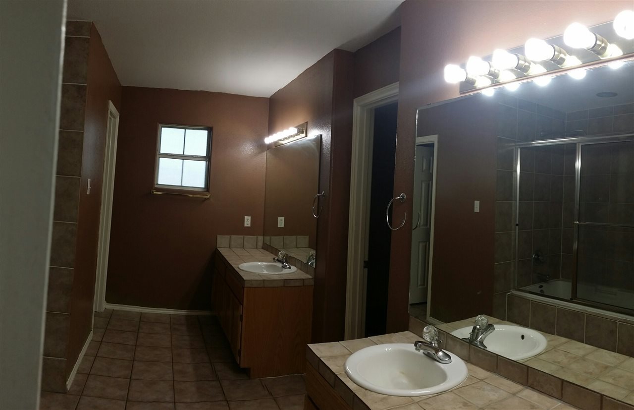 2018 Lima Loop Laredo, TX 78045 - Photo 6 of 9 Gallery Image 6