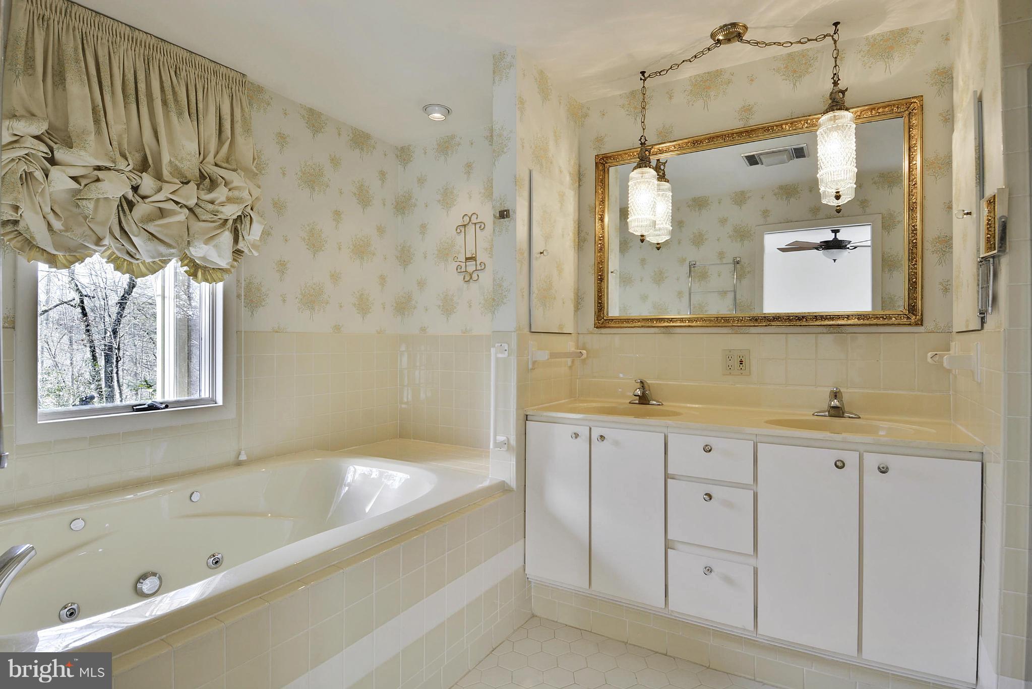 3481 Ranger Road Davidsonville, MD 21035 - Photo 10 of 30 Bath (Master)