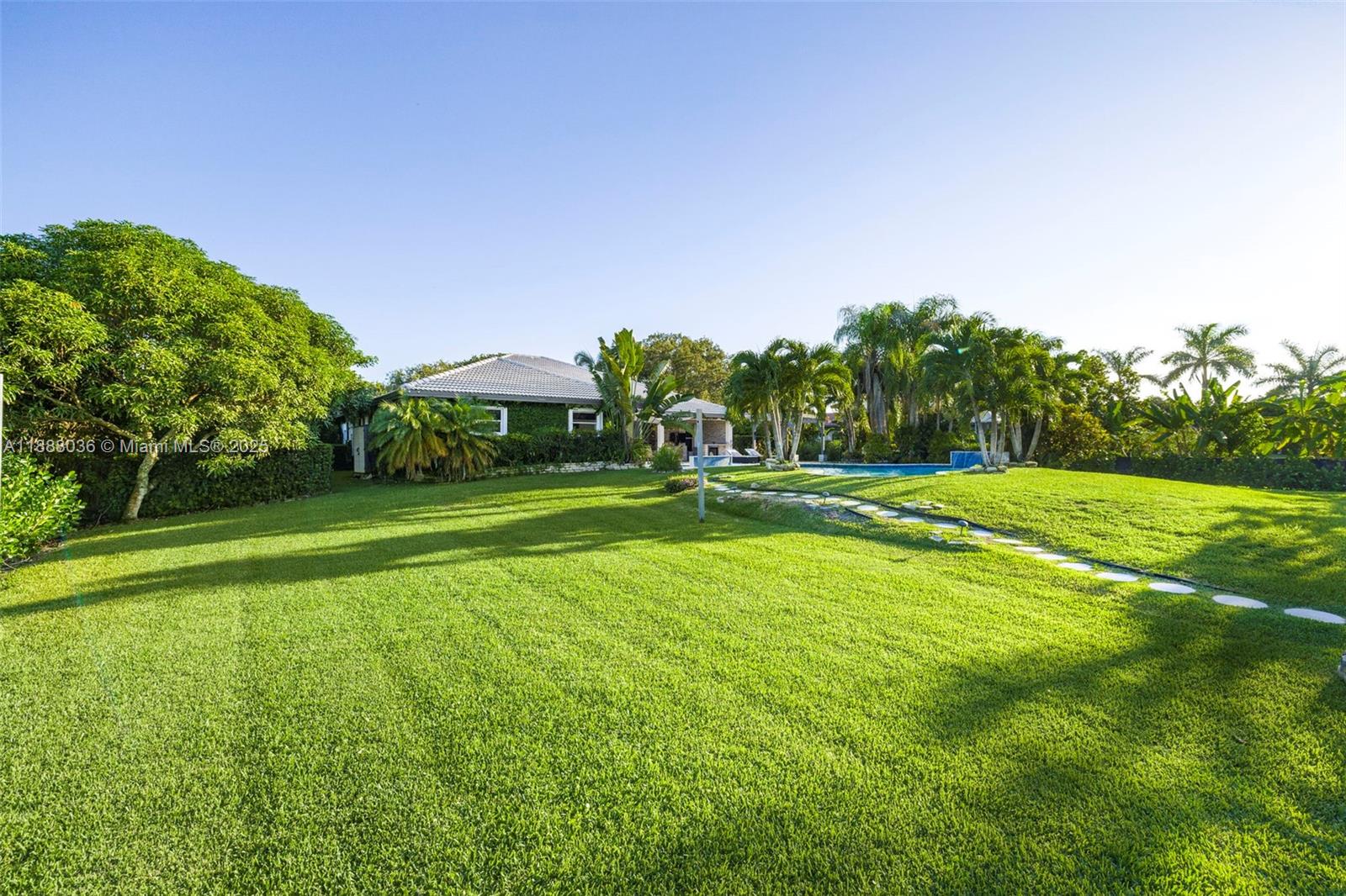 12555 Southwest 34th Place Davie, FL 33330 - Photo 18 of 73