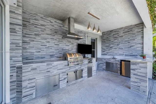 a view of a garden with an outdoor space