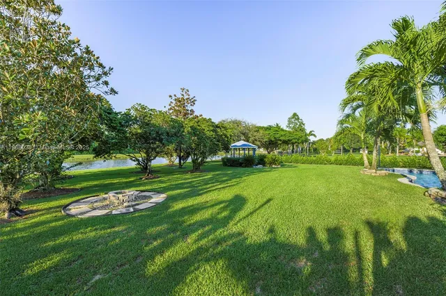 a view of outdoor space yard and patio