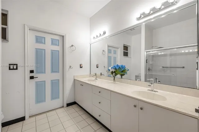 $1,474,000 | 12555 Southwest 34th Place, Davie, FL 33330