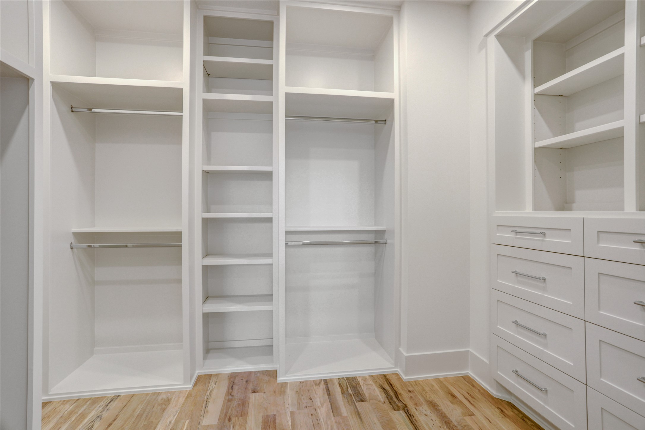 2250 Sunset Boulevard Houston, TX 77005 - Photo 27 of 40 Closet #2.