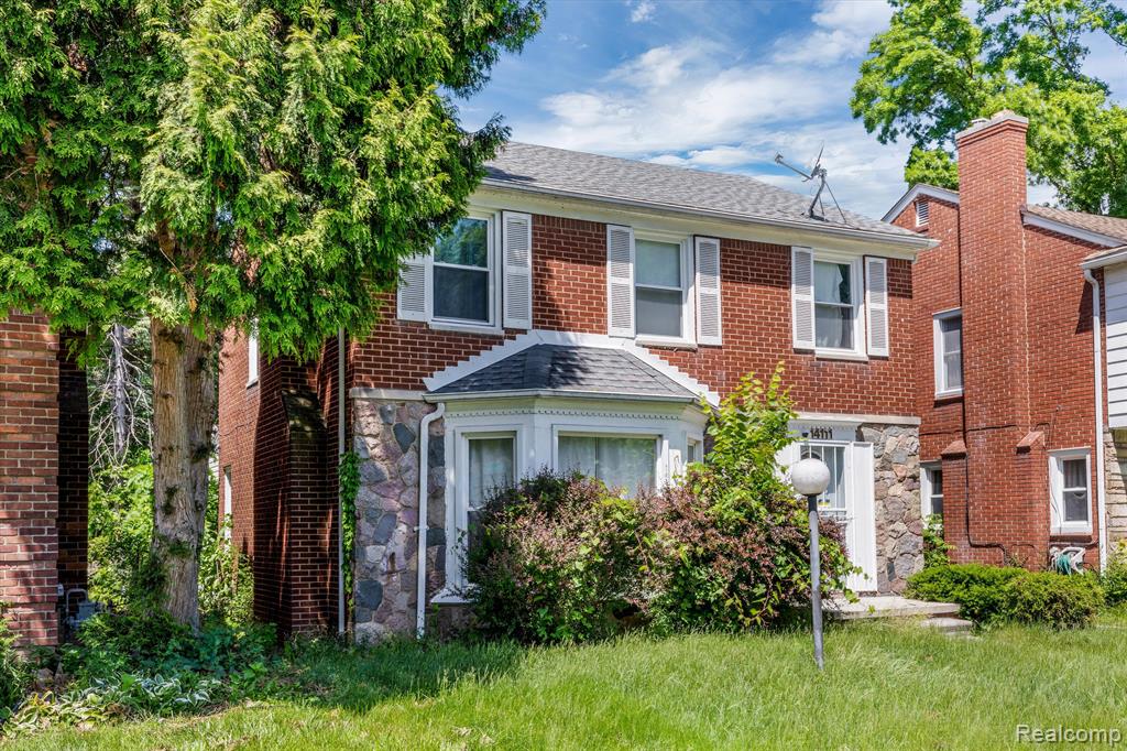 14111 Greenview Road Detroit, MI 48223 - Photo 2 of 26