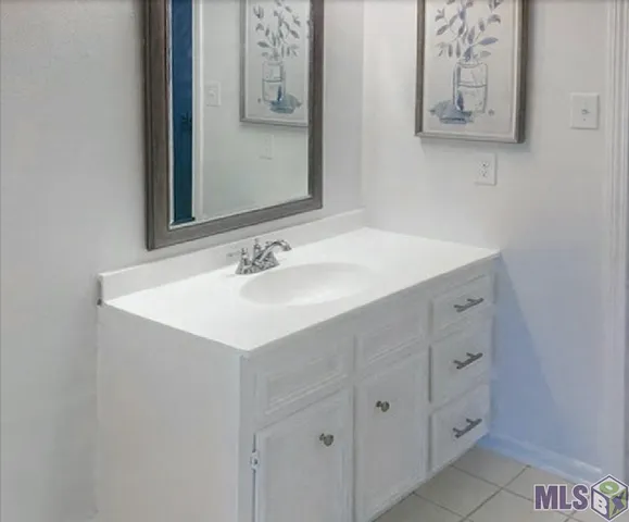 $1,800 | 13824 Rampart Court, Baton Rouge, LA 70810