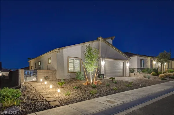 $435,000 | 384 Aravalli Crest Street, Henderson, NV 89015