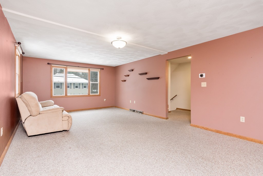 16 Burlington Road Billerica, MA 01821 - Photo 7 of 22