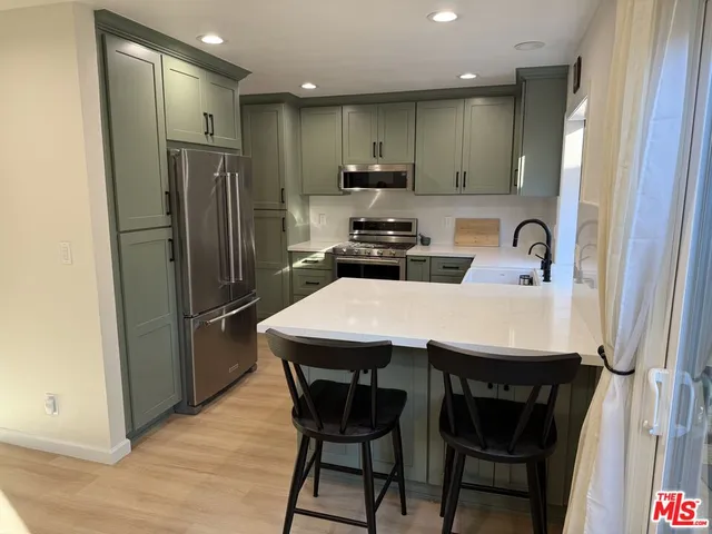 $1,159,000 | 356 North Orange Grove Boulevard, Pasadena, CA 91103