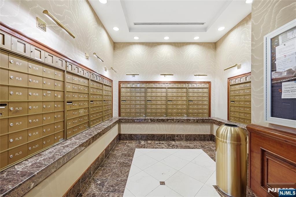 100 Old Palisade Road, Unit 1613 Fort Lee, NJ 07024 - Photo 7 of 35