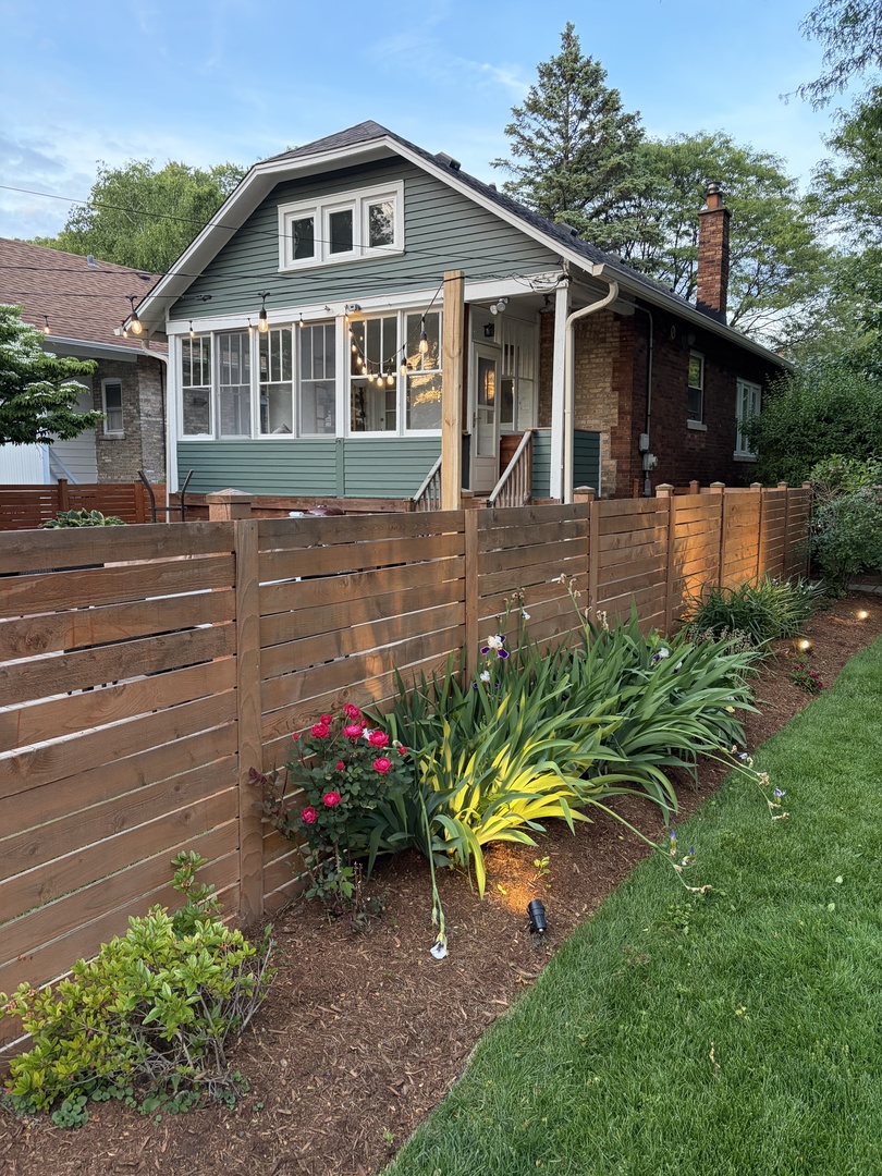 2100 Forestview Road Evanston, IL 60201 - Photo 24 of 29