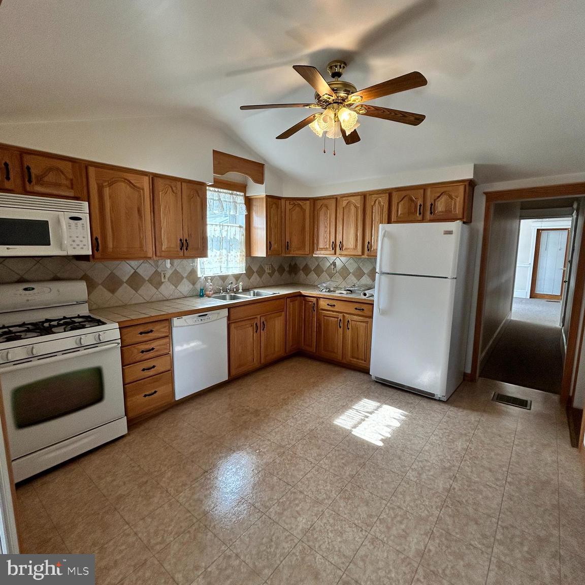 1735 Nottingham Way, Unit 1 1 Hamilton, NJ 08619 - Photo 6 of 14 Eat-in Kitchen