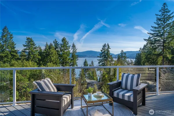 $2,750,000 | 17003 Southeast 14th Lane, Bellevue, WA 98008