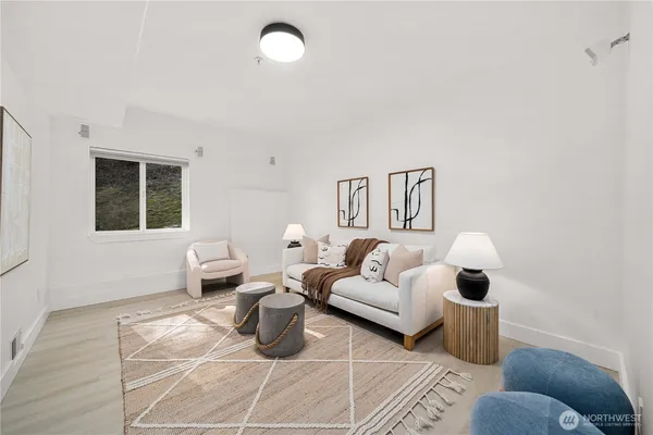 $2,750,000 | 17003 Southeast 14th Lane, Bellevue, WA 98008