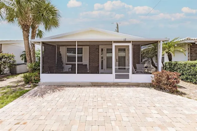 $5,970 | 6020 Midnight Pass Road, Unit 12, Sarasota, FL 34242