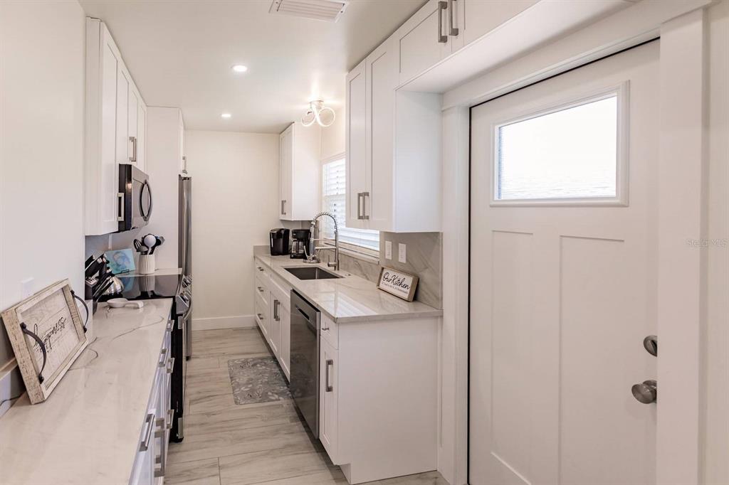 6020 Midnight Pass Road, Unit 12 Sarasota, FL 34242 - Photo 12 of 18