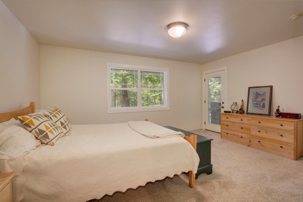1152 North Pinnon Road Grants Pass, OR 97526 - Photo 16 of 45 pinnon road020