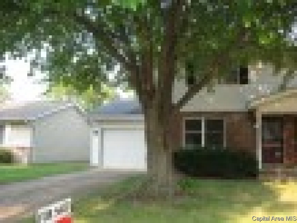 804 Freemans Farm Road Springfield, IL 62704 - Photo 1 of 5