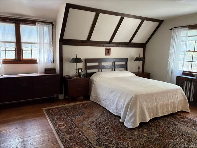 $1,948,888 | 53-34 Browvale Lane | Little Neck