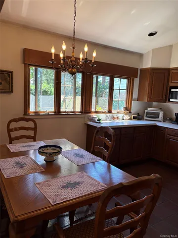 $1,948,888 | 53-34 Browvale Lane | Little Neck