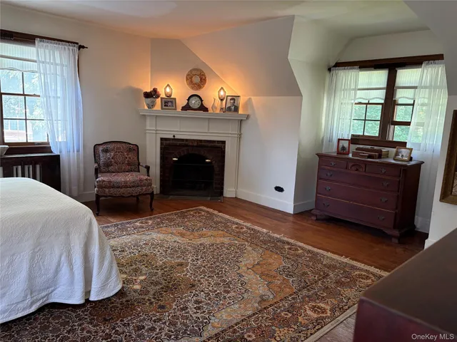 $1,948,888 | 53-34 Browvale Lane | Little Neck