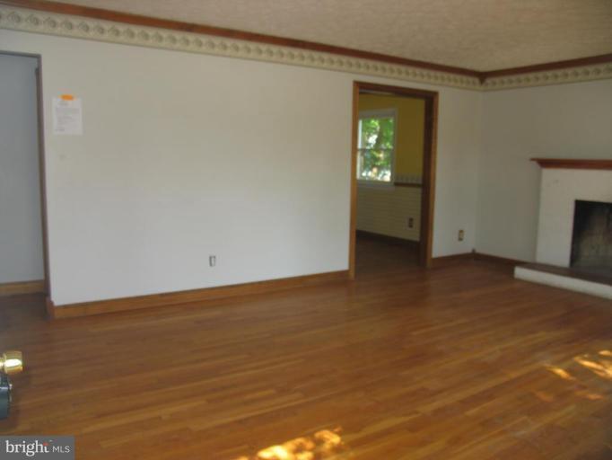 6649 Bucknell Road Bryans Road, MD 20616 - Photo 3 of 30 Living Room #2