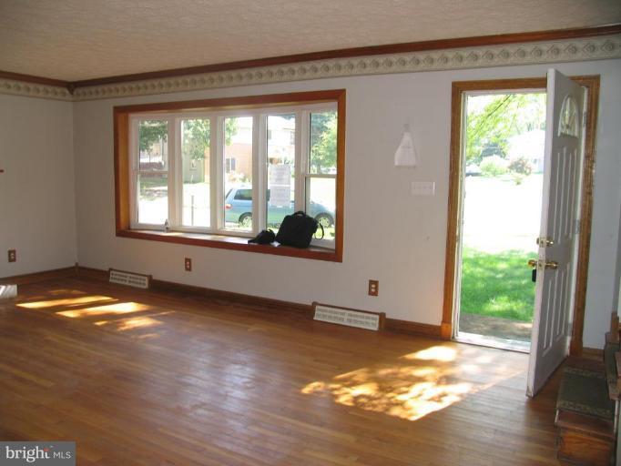6649 Bucknell Road Bryans Road, MD 20616 - Photo 4 of 30 Living Room #3