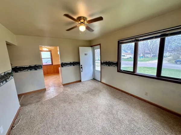 $110,000 | 805 North 5th Street, Marshall, MN 56258