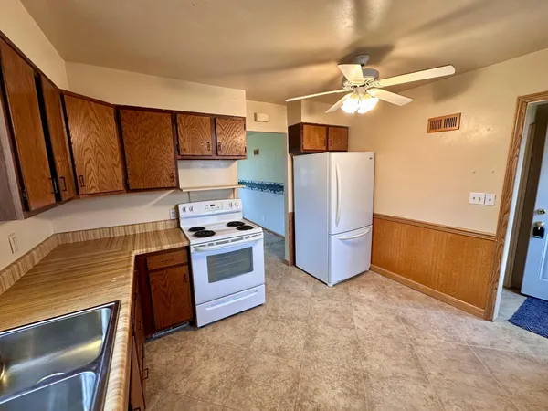 $110,000 | 805 North 5th Street, Marshall, MN 56258