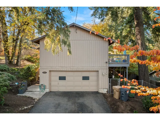 a view of house and outdoor space