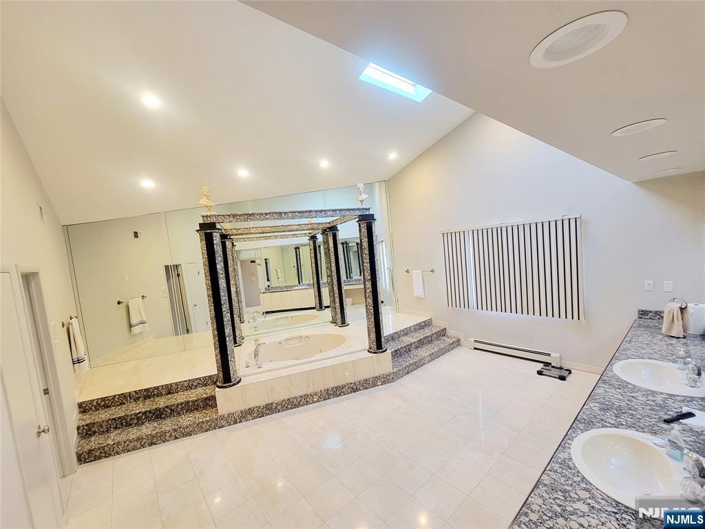 307 Center Street Englewood Cliffs, NJ 07632 - Photo 20 of 30