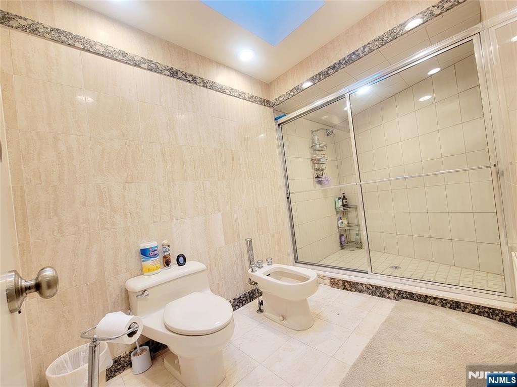 307 Center Street Englewood Cliffs, NJ 07632 - Photo 21 of 30