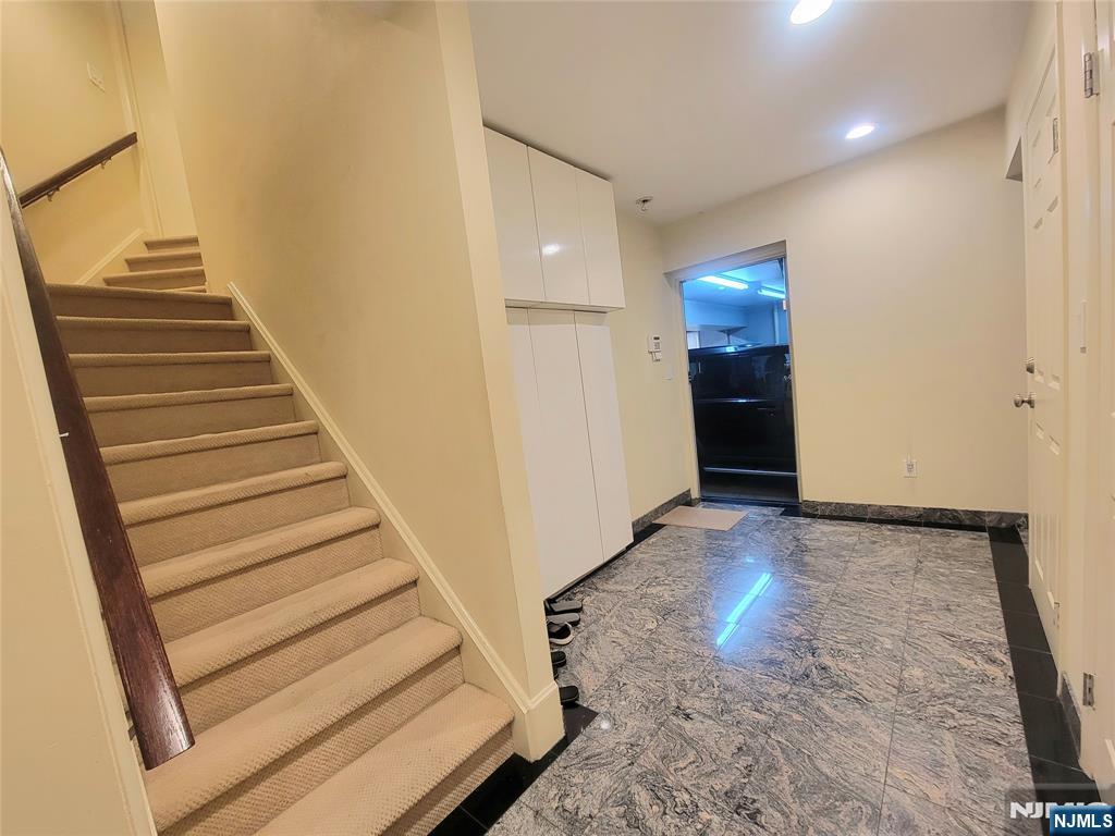 307 Center Street Englewood Cliffs, NJ 07632 - Photo 26 of 30
