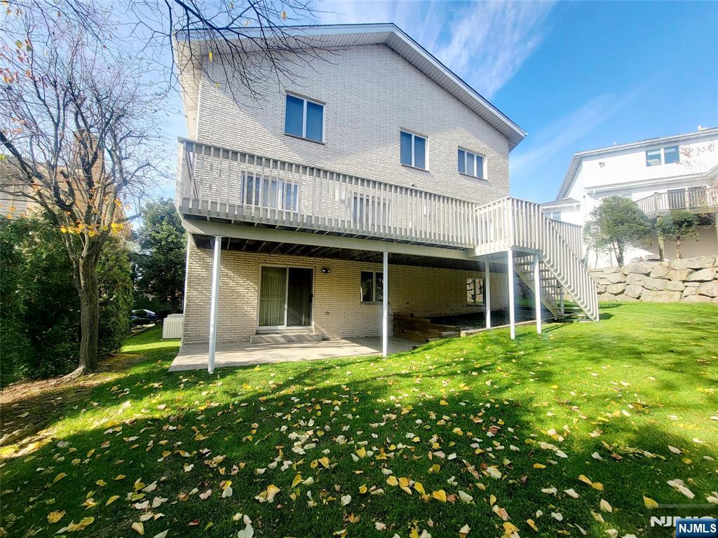 307 Center Street Englewood Cliffs, NJ 07632 - Photo 29 of 30
