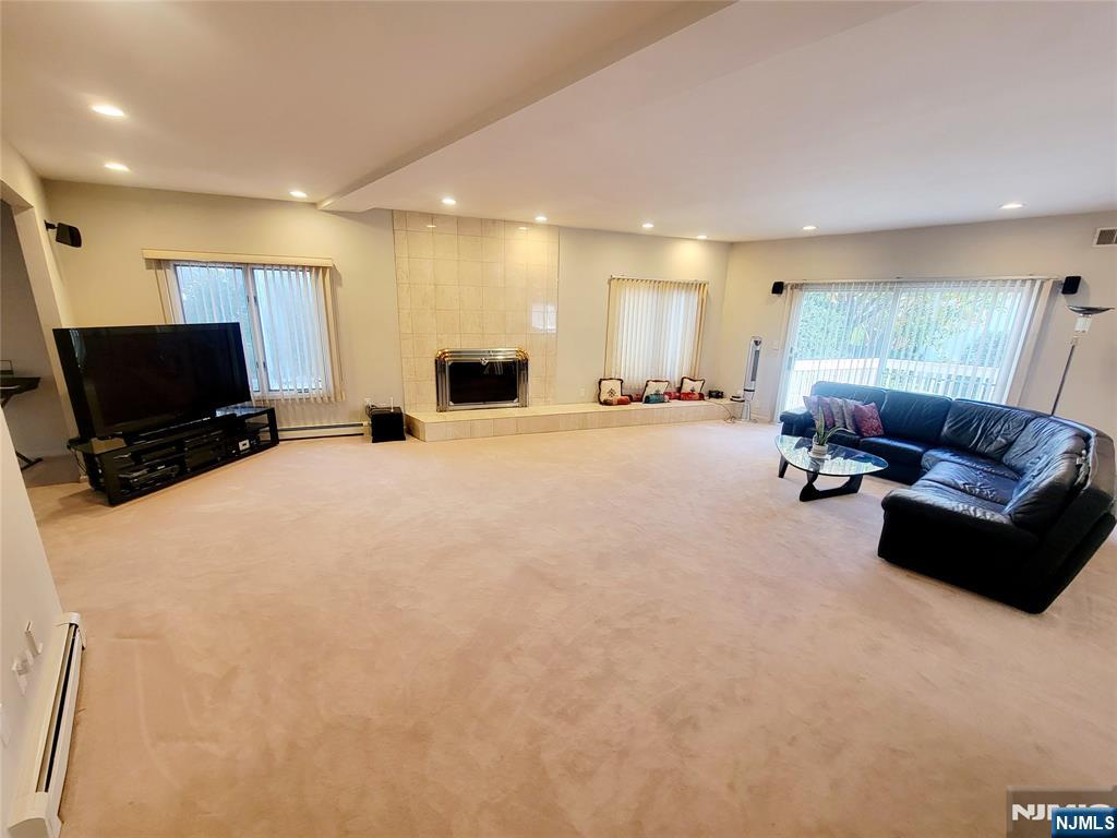 307 Center Street Englewood Cliffs, NJ 07632 - Photo 9 of 30
