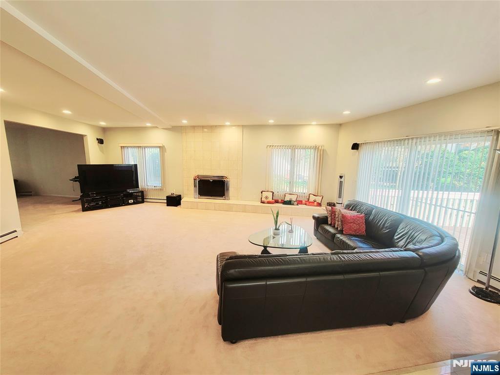 307 Center Street Englewood Cliffs, NJ 07632 - Photo 10 of 30