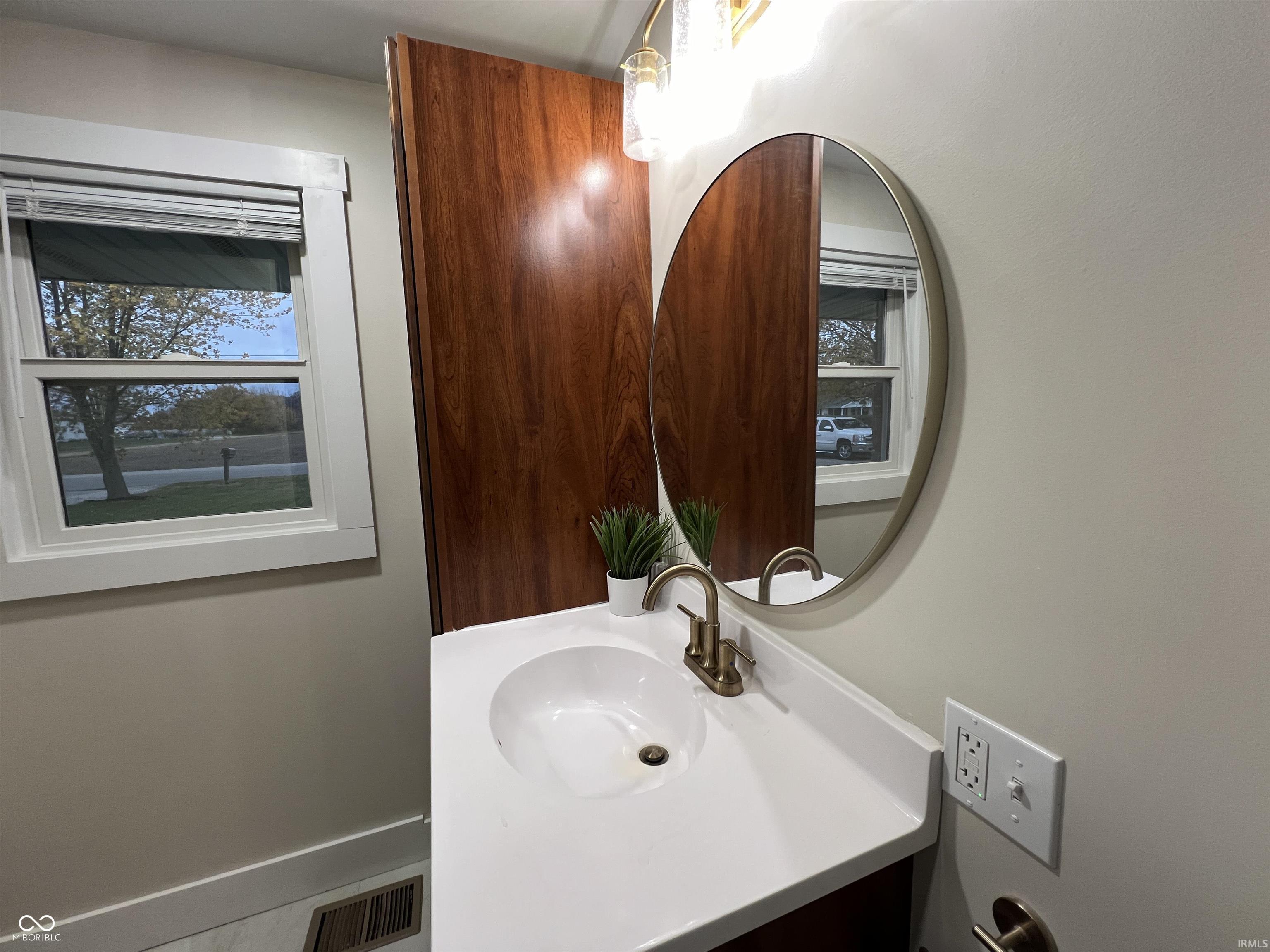 502 West Western Road New Castle, IN 47362 - Photo 11 of 13 Gallery Image 11