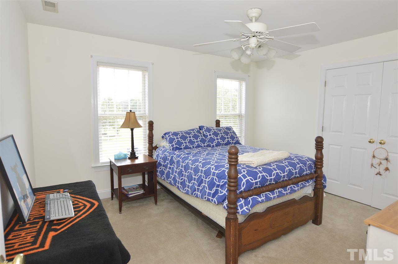 7004 Field Hill Road Raleigh, NC 27603 - Photo 22 of 30