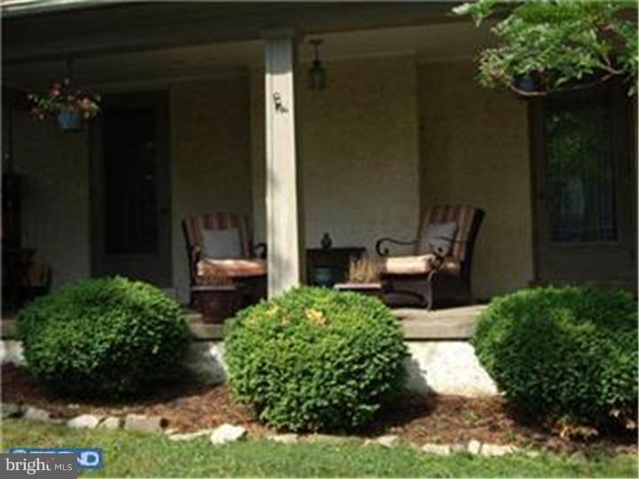 100 Arlington Road Paoli, PA 19301 - Photo 2 of 22 Porch