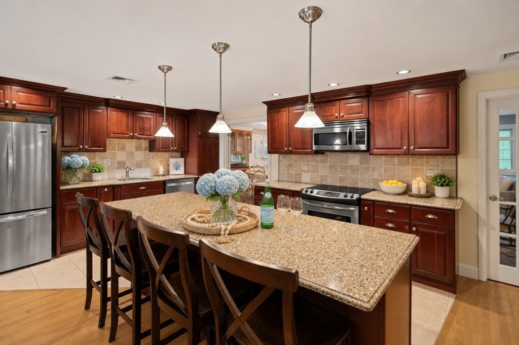 30 Roseen Road Holbrook, MA 02343 - Photo 10 of 33 Gallery Image 10