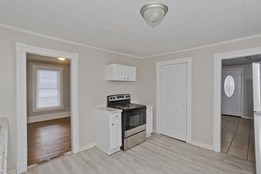 45 Orchard Street Springfield, MA 01107 - Photo 10 of 29