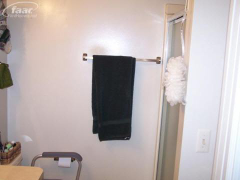 6390 Bullard Road Fenton, MI 48430 - Photo 8 of 13 20344041-7.JPG