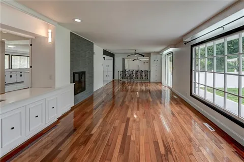 $509,900 | 1102 West 85th Terrace, Kansas City, MO 64114