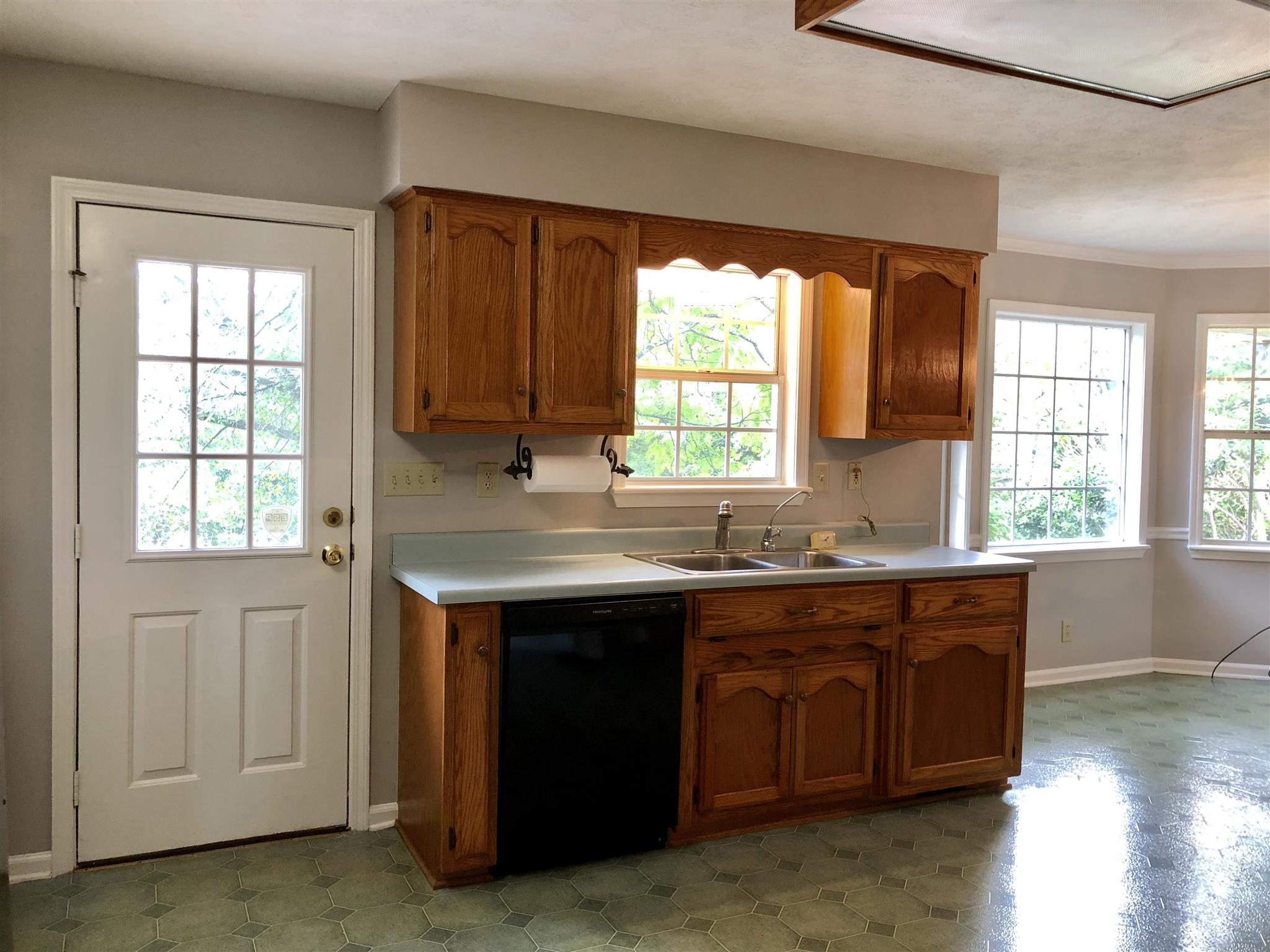 899 Tom Osborne Road Columbia, TN 38401 - Photo 8 of 22 Gallery Image 8