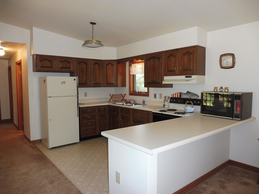 8 Blueberry Road Ashburnham, MA 01430 - Photo 3 of 19