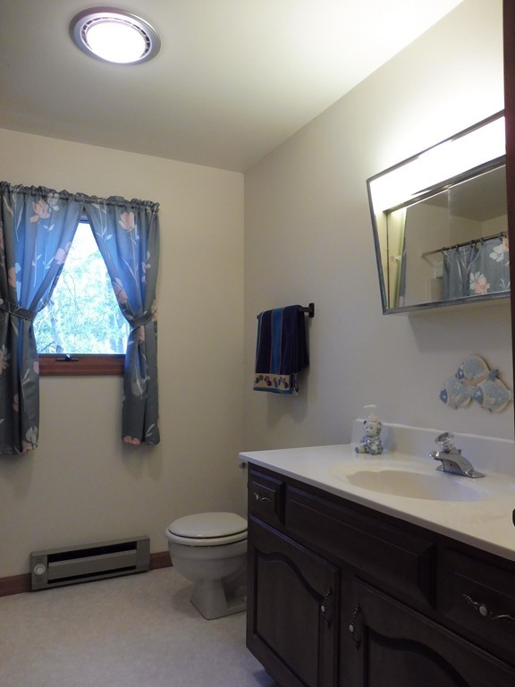 8 Blueberry Road Ashburnham, MA 01430 - Photo 8 of 19