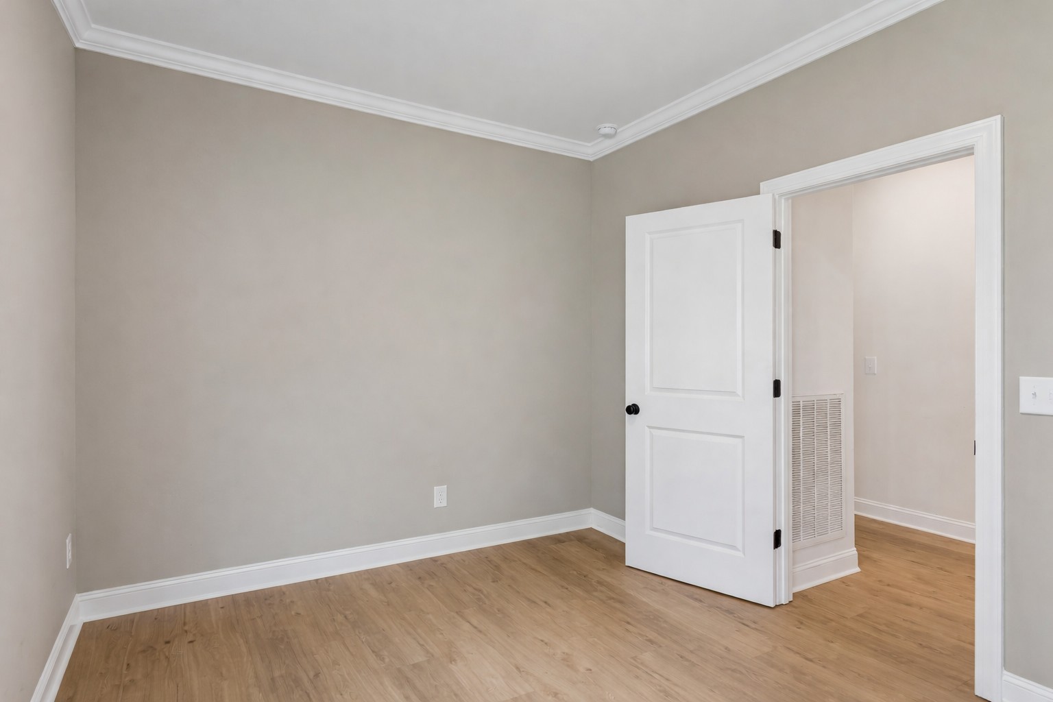 8708 Newtown Road Rockvale, TN 37153 - Photo 32 of 50 a view of an empty room