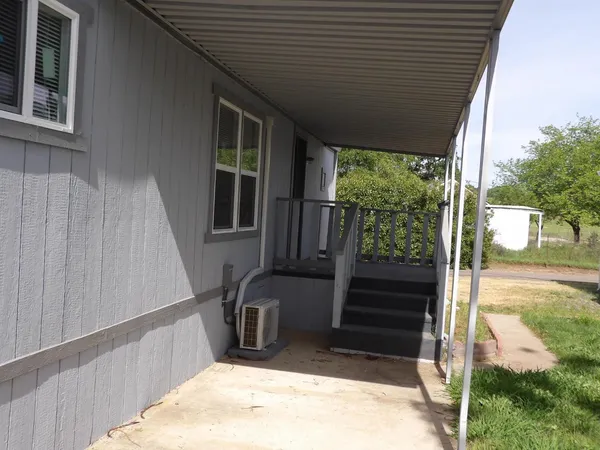 a view of a storage & utility room
