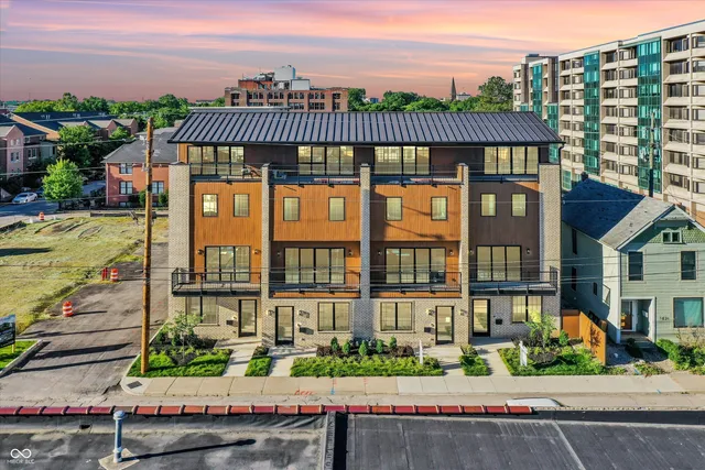 $828,150 | 531 East North Street, Indianapolis, IN 46204