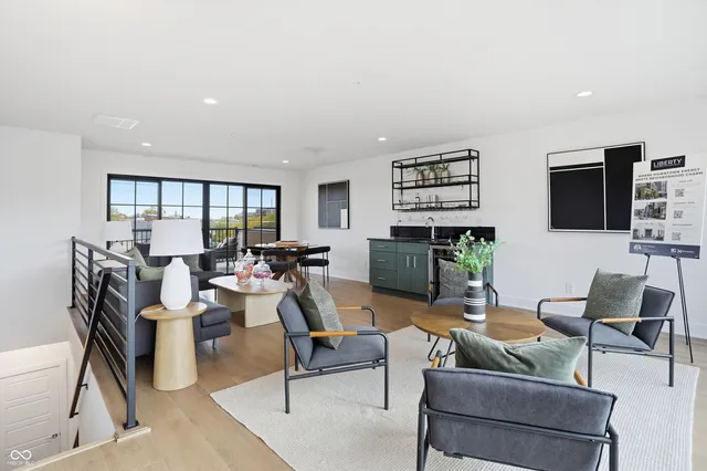 $828,150 | 531 East North Street, Indianapolis, IN 46204