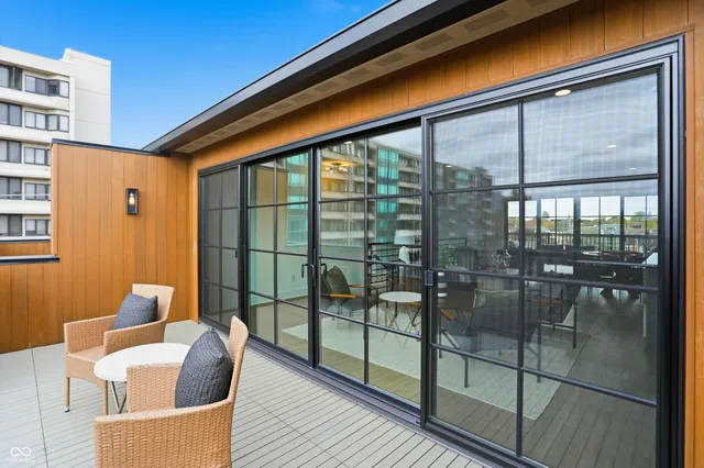 $828,150 | 531 East North Street, Indianapolis, IN 46204